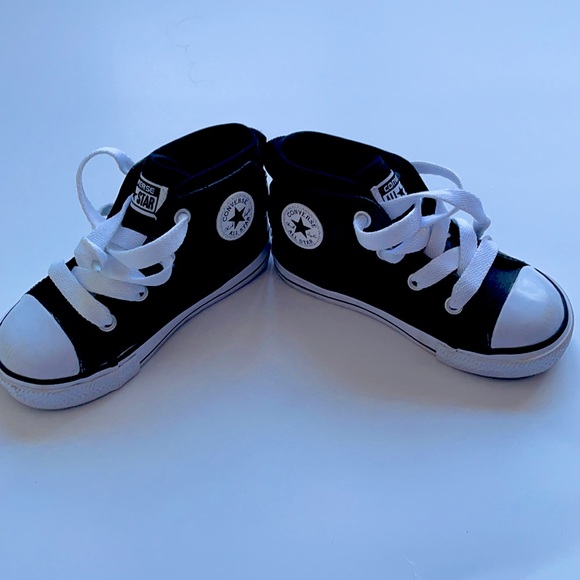 Classic Black Converse ✨ - Picture 2 of 4